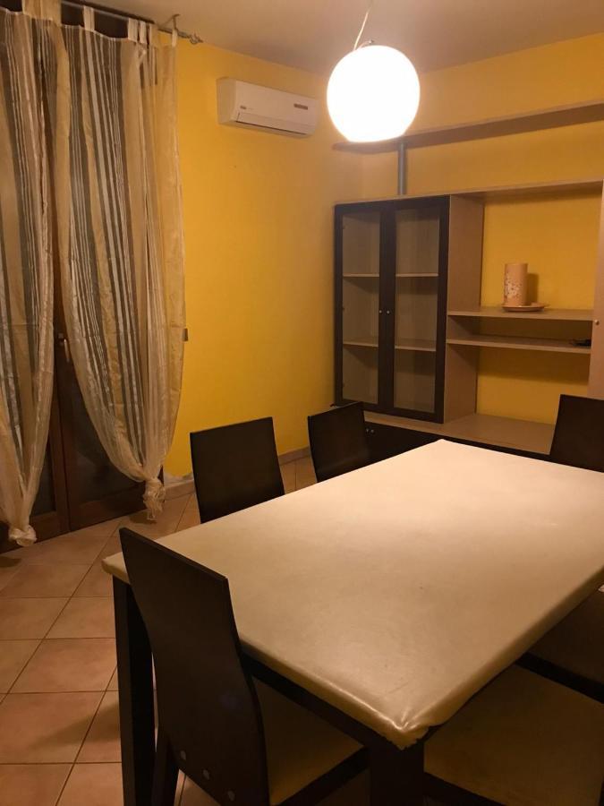 Il Grande Fiume Apartment Occhiobello Bagian luar foto