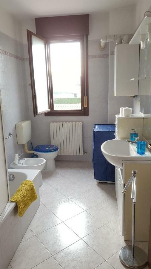 Il Grande Fiume Apartment Occhiobello Bagian luar foto